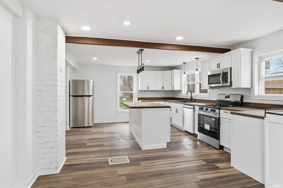 1603 Summit Street, New Haven, IN 46774 - #2