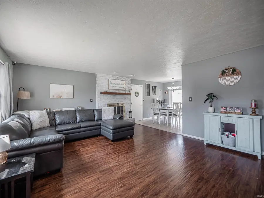 671 Glenmoor Drive, Evansville, IN 47715 - #3