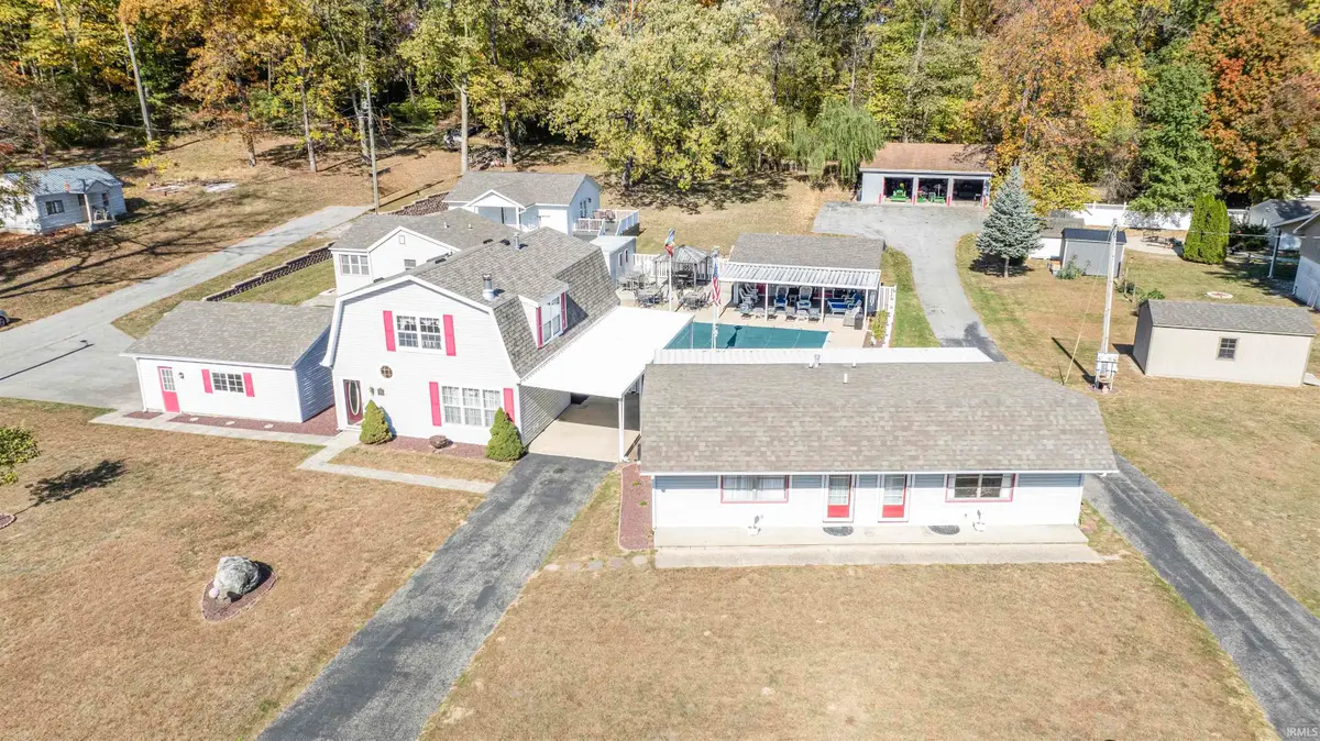 5785 E Golden Hills Drive, Monticello, IN 47960 - #1