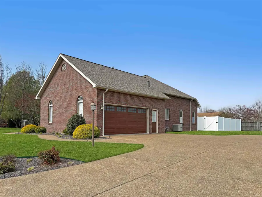 1507 Hawthorne Court, Princeton, IN 47670 - #3