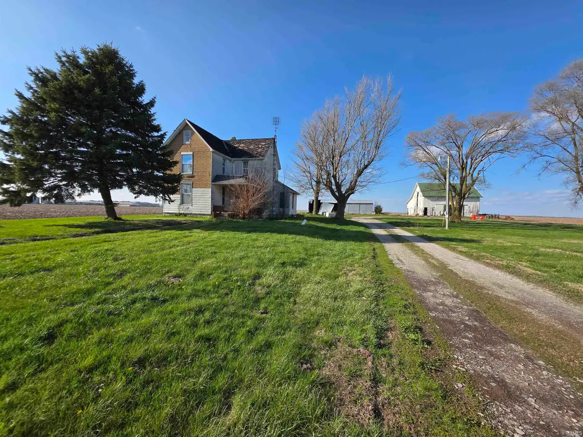 6105 E State Road 18, Galveston, IN 46932 - #1