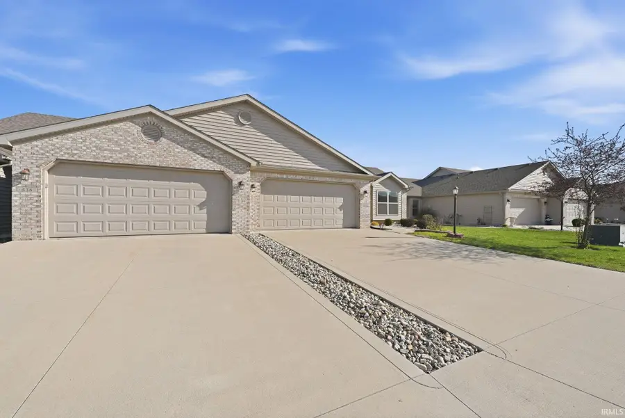 436 Kings Cross Crossing, Huntington, IN 46750 - #2