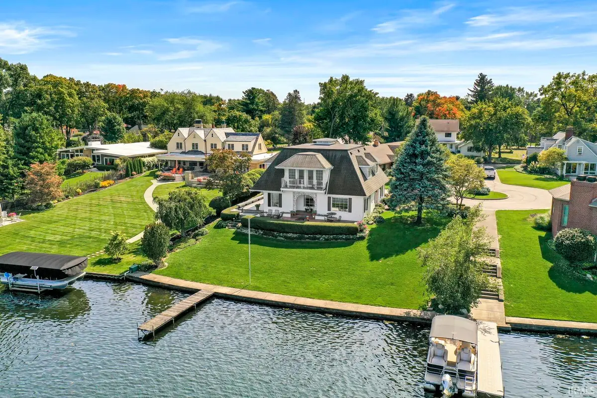 6 Clarendon Drive, Elkhart, IN 46516 - #1