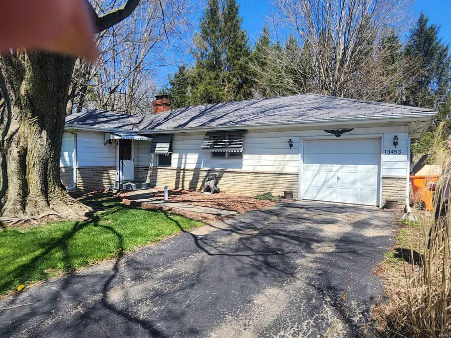 13453 S Us 35, Galveston, IN 46932 - #2