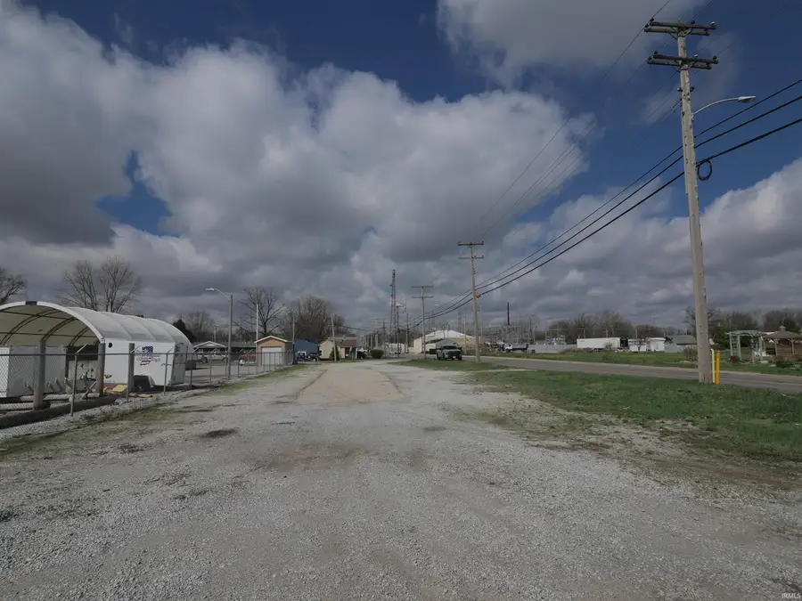 705 Dewey Street, Monticello, IN 47960 - #2