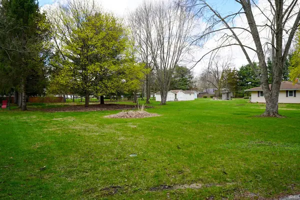 VL Greenlawn, Osceola, IN 46561