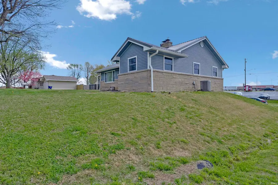 2011 Glenwood Drive, Princeton, IN 47670 - #2