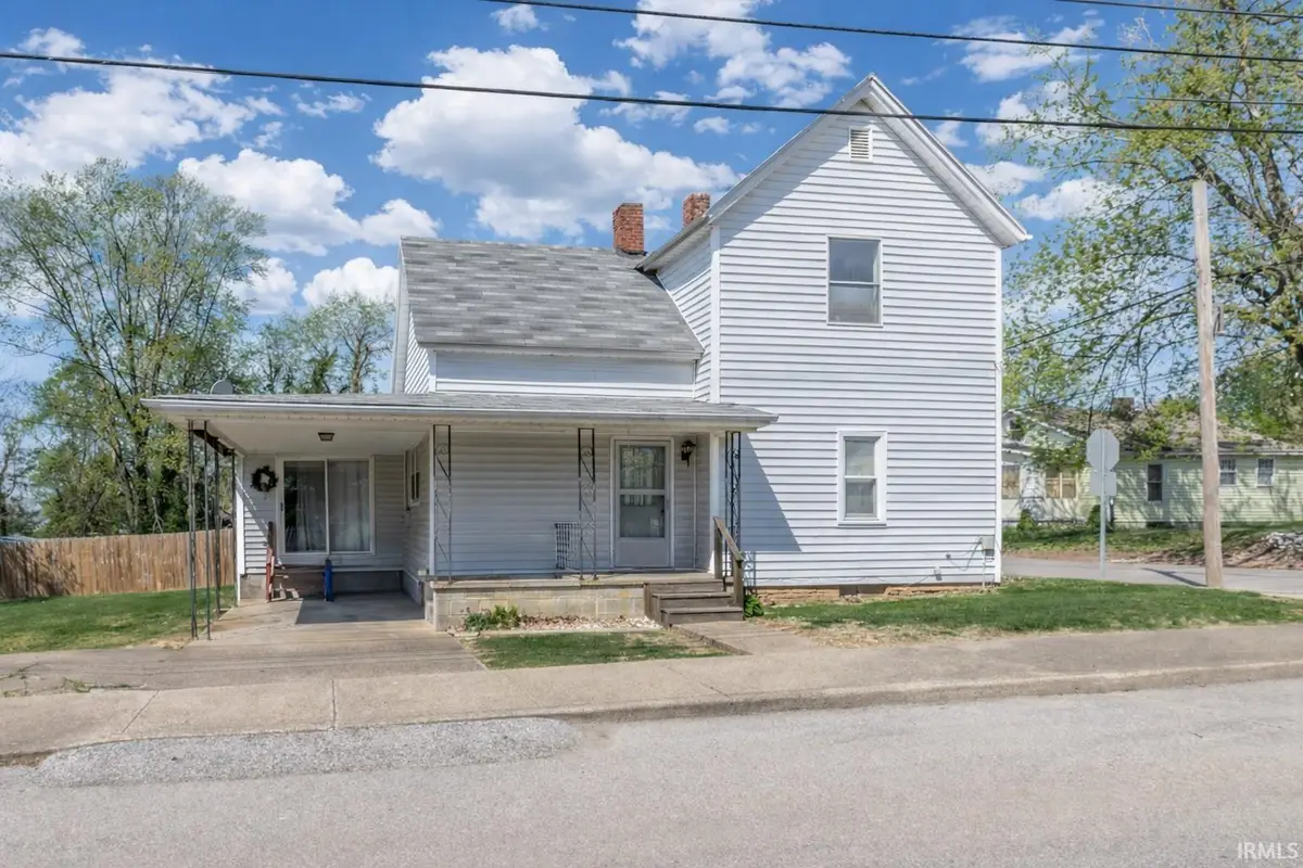 321 E Chestnut Street, Boonville, IN 47601 - #1
