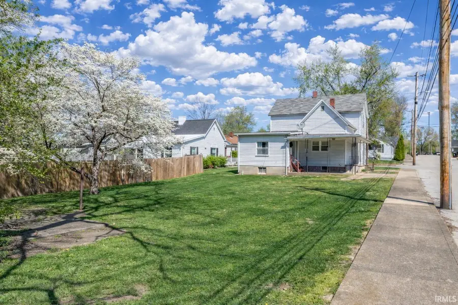 321 E Chestnut Street, Boonville, IN 47601 - #3