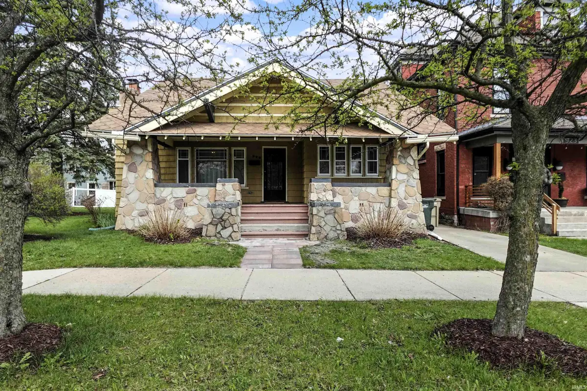 929 W Colfax Avenue, South Bend, IN 46601 - #1