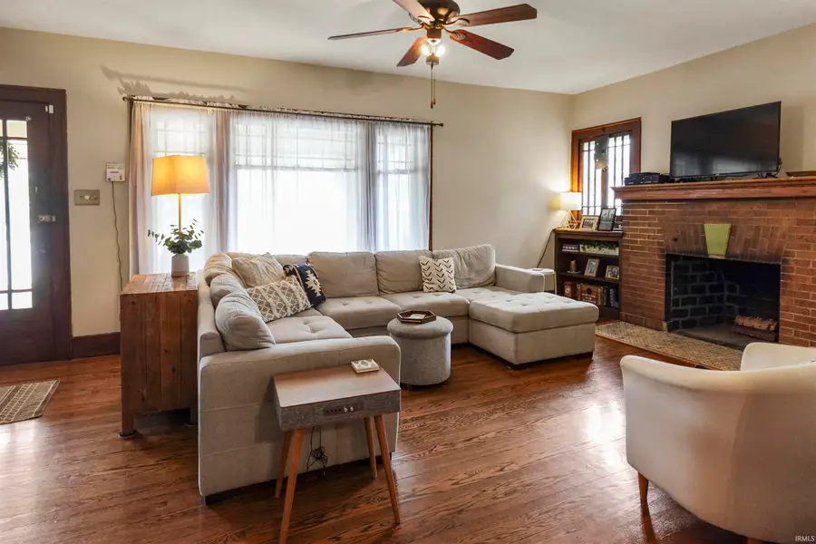 929 W Colfax Avenue, South Bend, IN 46601 - #3