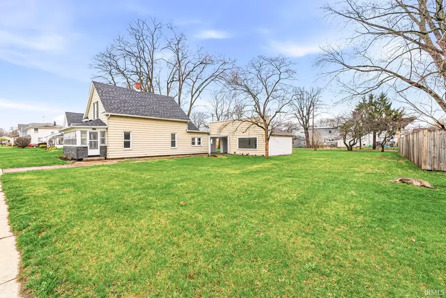 1434 E 4th Street, Mishawaka, IN 46544 - #3