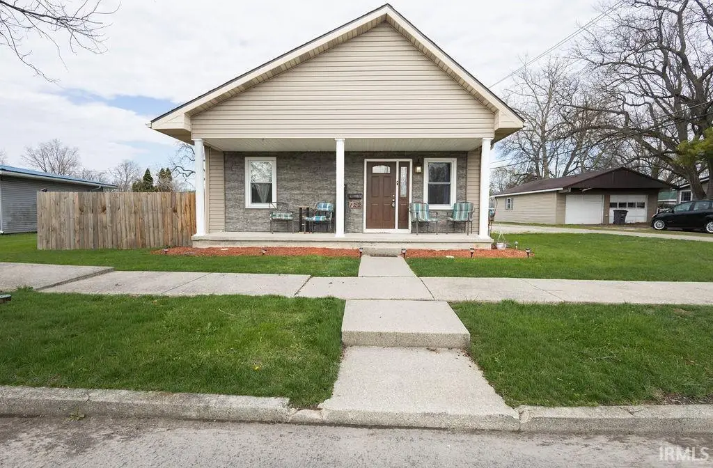 122 S 15th Street, Decatur, IN 46733 - #1