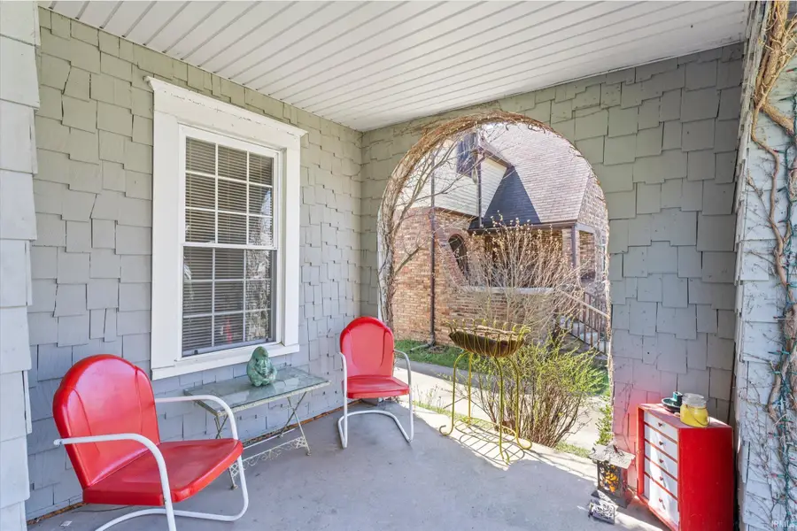 402 Parkovash Avenue, South Bend, IN 46617 - #2