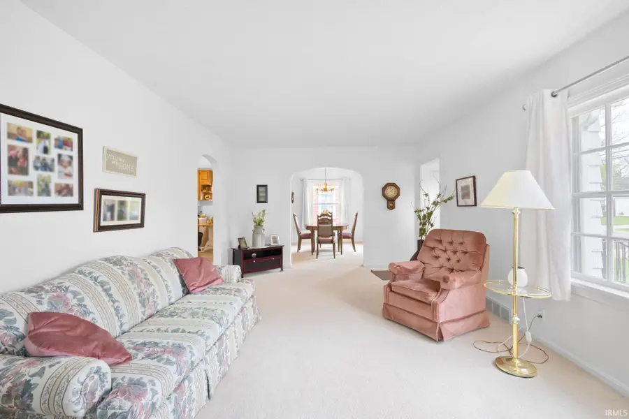 1715 E Beardsley Avenue, Elkhart, IN 46514 - #2