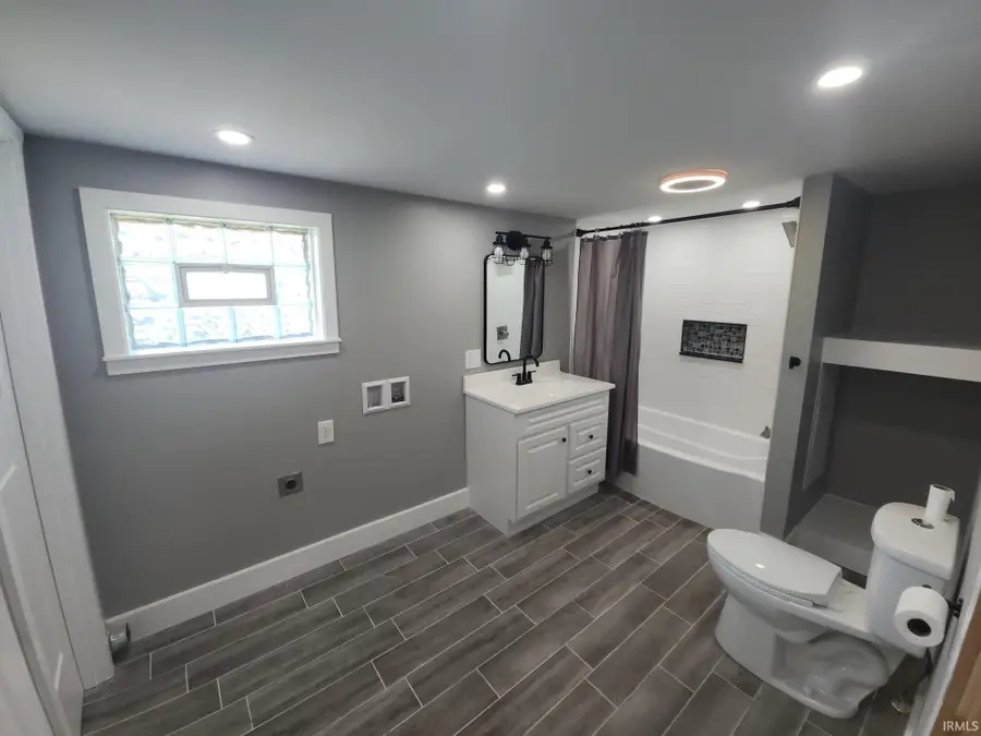 416 S Deer Creek Road, Galveston, IN 46932 - #2