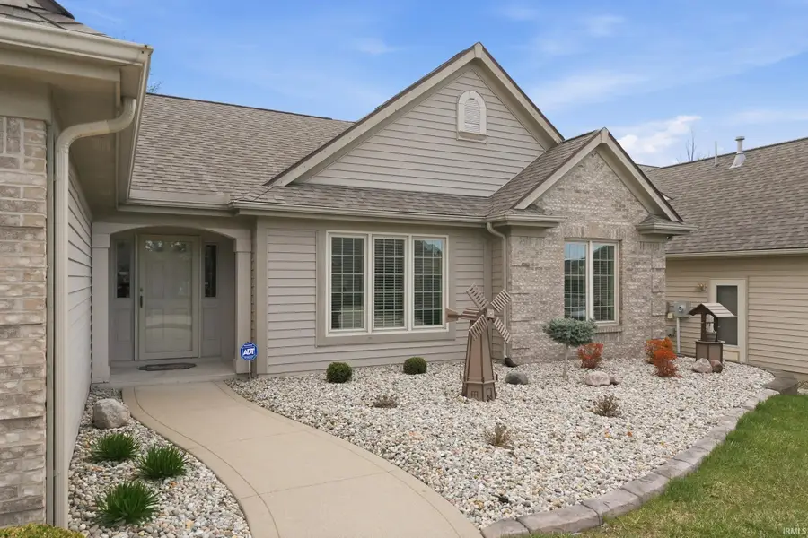 2327 Barcroft Court, Fort Wayne, IN 46804 - #2