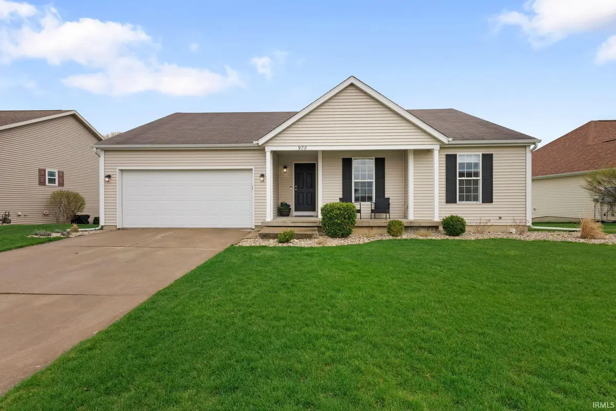 928 Woodhouse Drive, Mishawaka, IN 46544 - #1