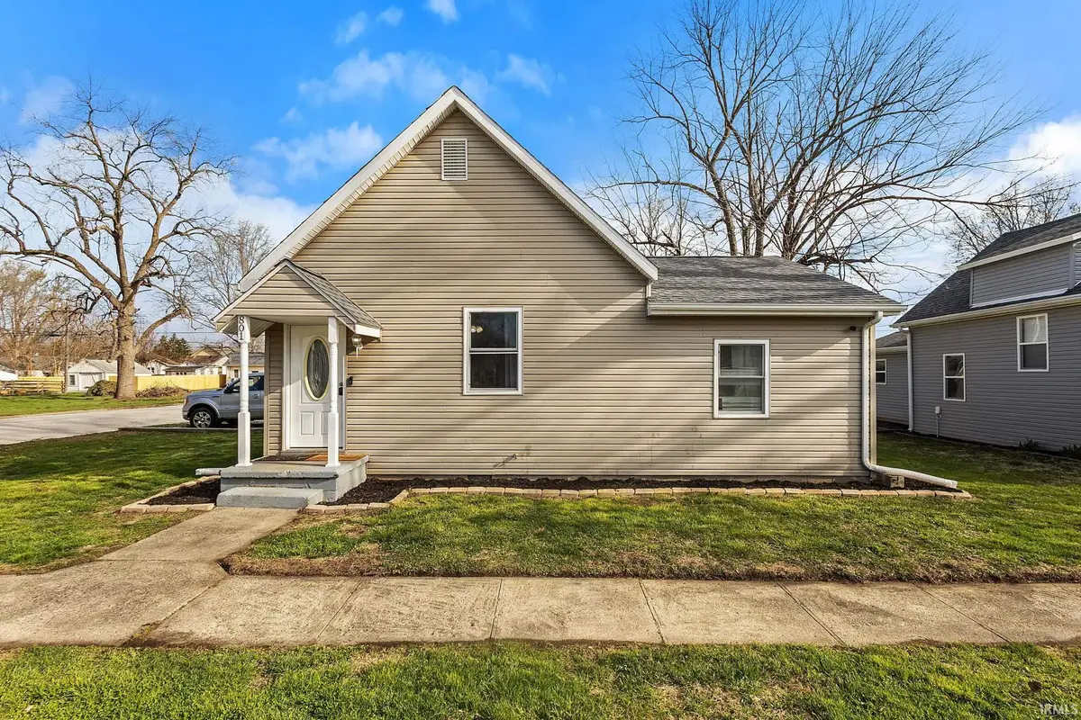 801 E 4th Street, Fowler, IN 47944 - #1