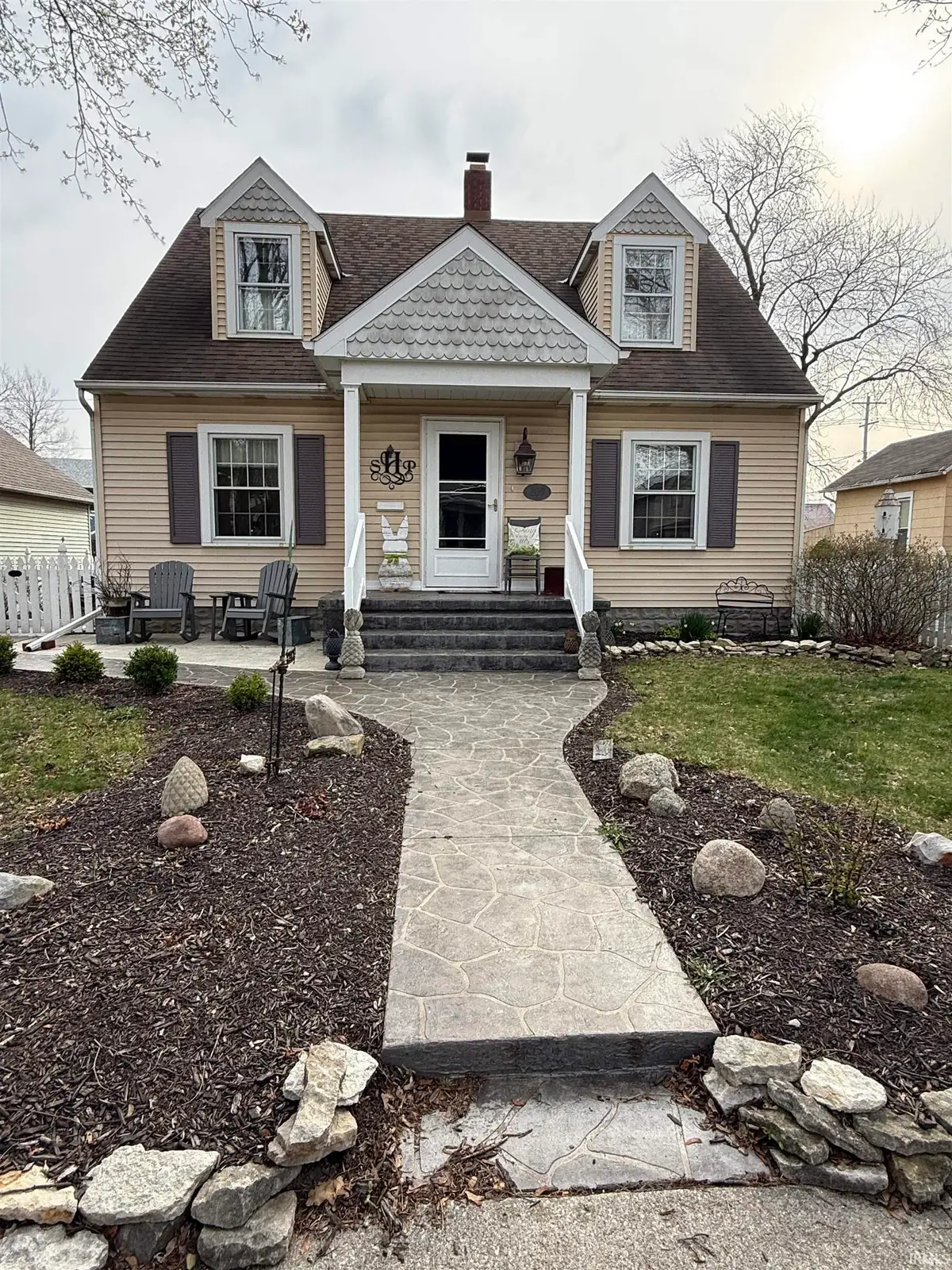 209 S 5th Street, Decatur, IN 46733 - #1