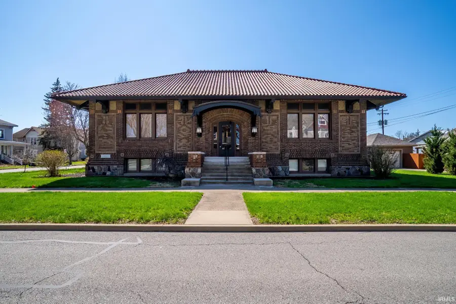 124 E Rush Street, Kendallville, IN 46755 - #2