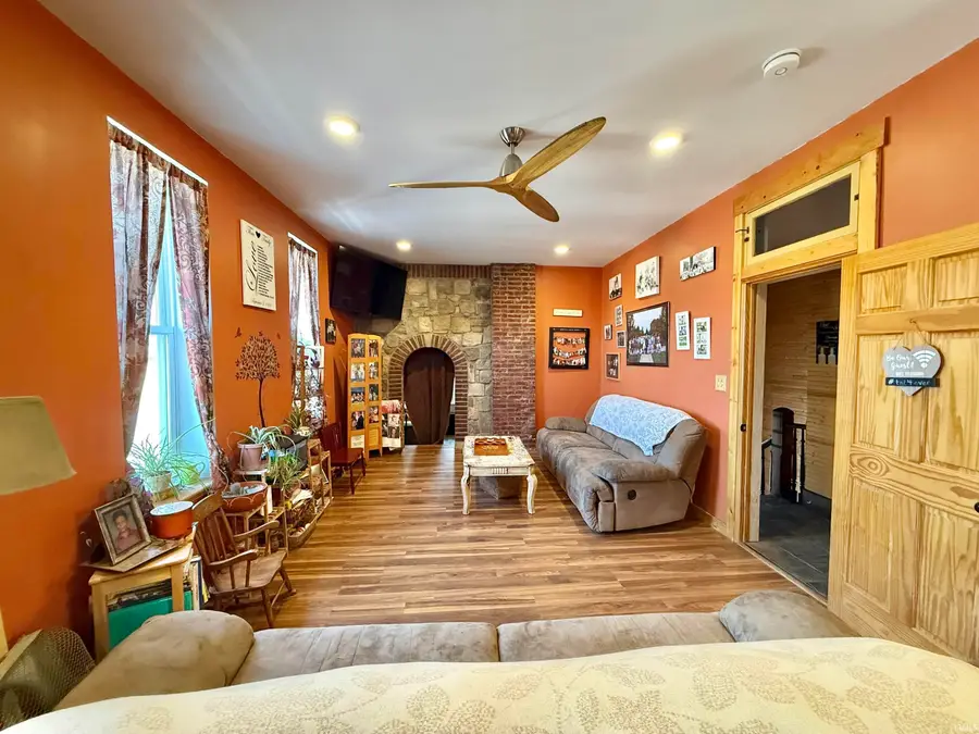 200 E Columbia Street, Evansville, IN 47711 - #3