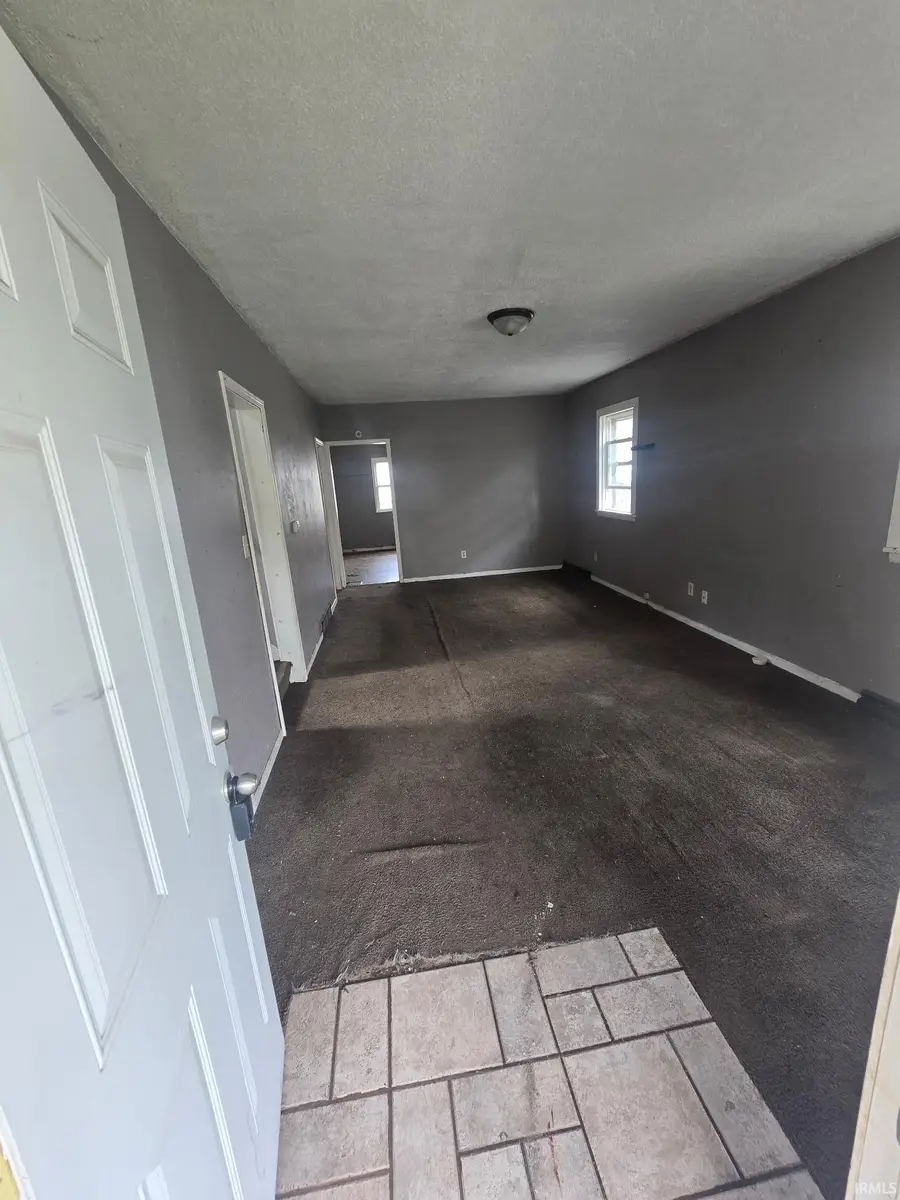 1813 Kendall Street, South Bend, IN 46613 - #2