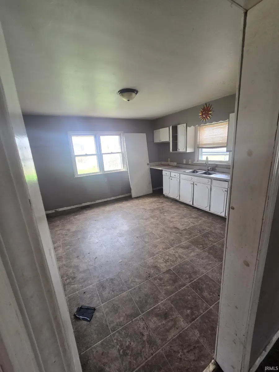 1813 Kendall Street, South Bend, IN 46613 - #3