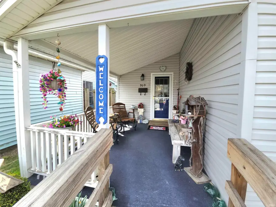 909 S Bell Street, Kokomo, IN 46901 - #3