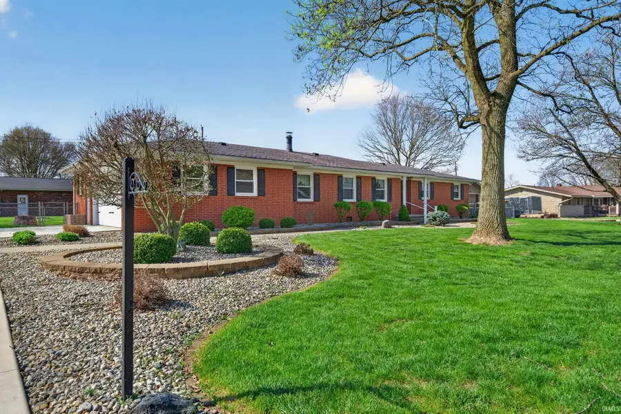 308 E Wilson Street, Swayzee, IN 46986 - #2