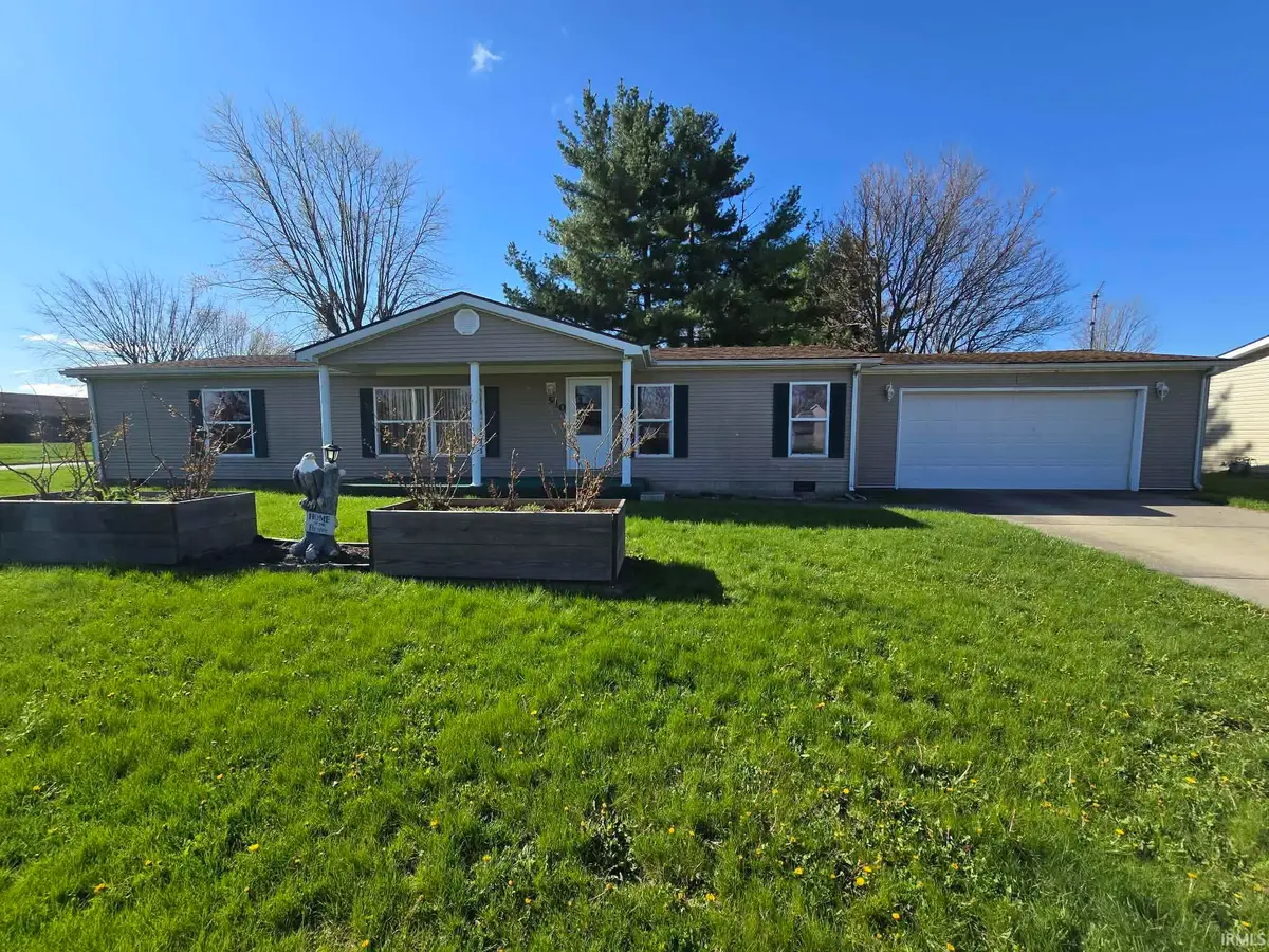 910 E South D Street, Gas City, IN 46933 - #1