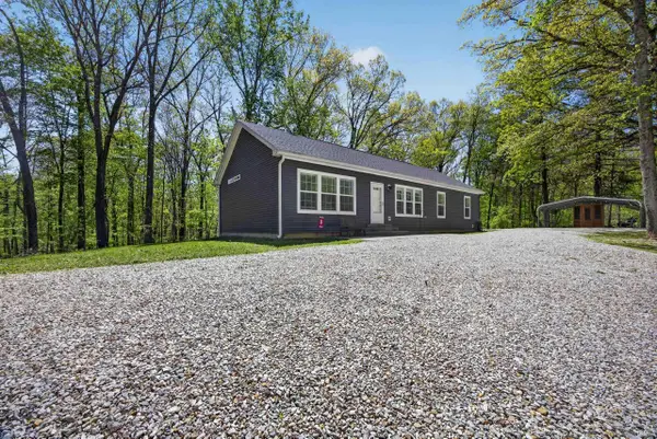9451 S Chapel Hill Road, Heltonville, IN 47436