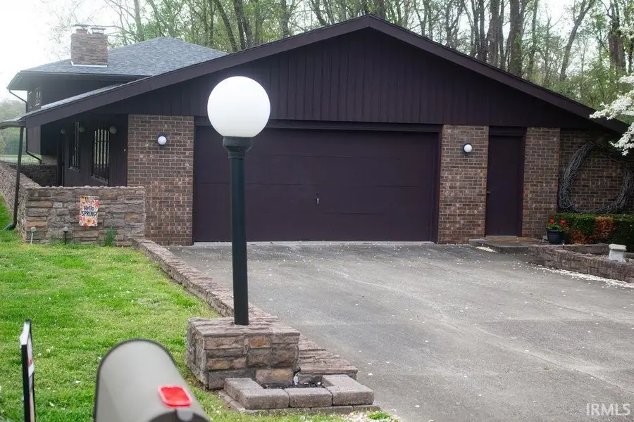 802 Wilson Avenue, Princeton, IN 47670 - #3