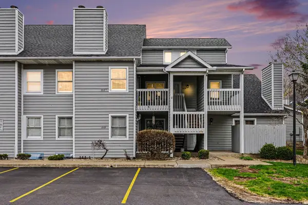 1527 N Oakhill Drive, South Bend, IN 46637