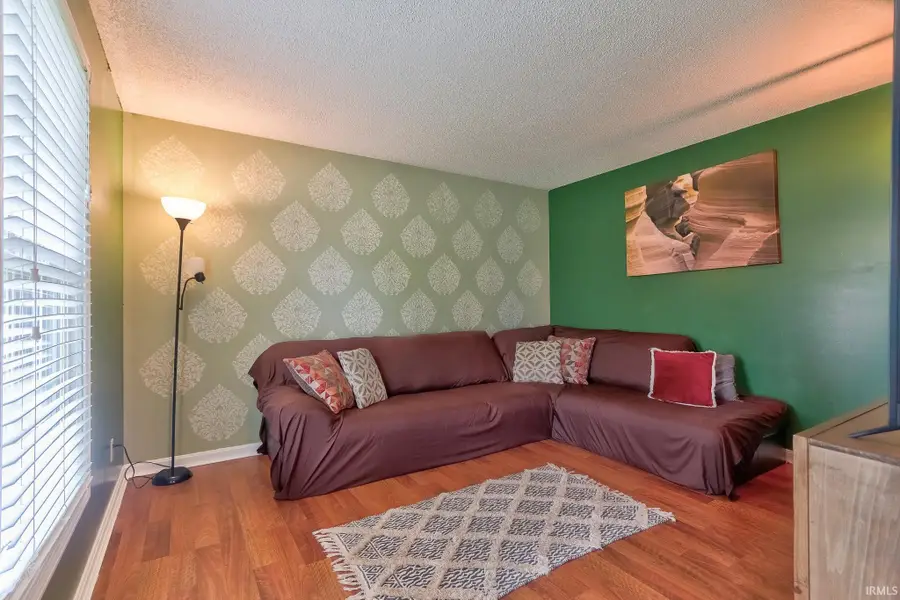 228 Wilson Square, Evansville, IN 47715 - #3