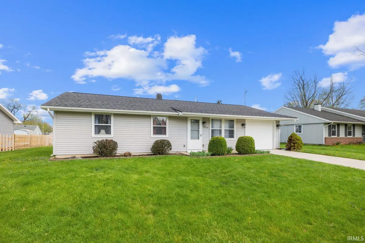 4704 Dutchess Lane, Fort Wayne, IN 46835 - #1