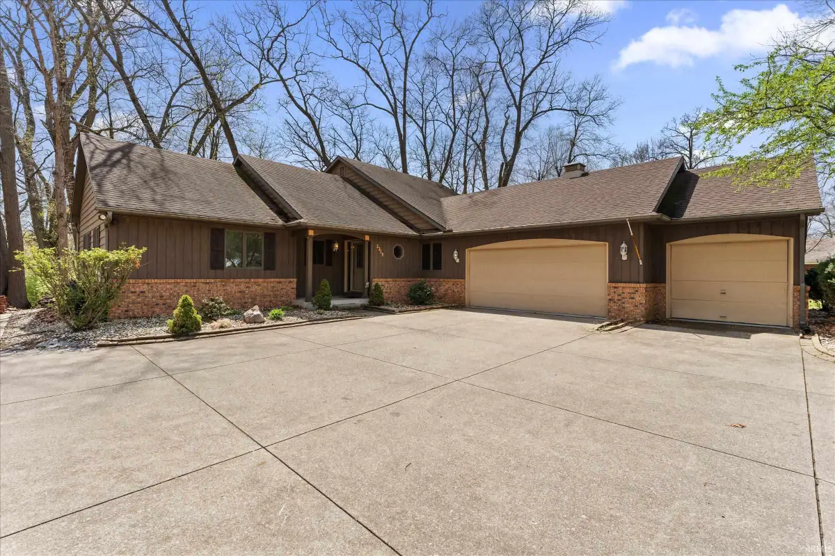 2319 Grant Street, Elkhart, IN 46514 - #1