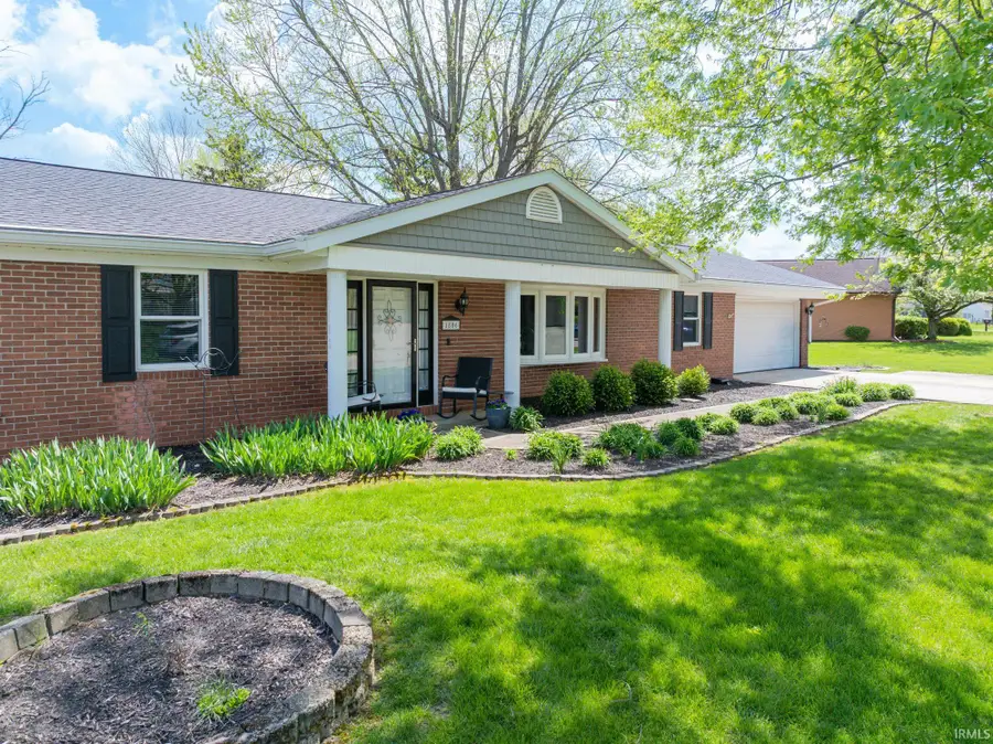 1806 N Mockingbird Lane, Muncie, IN 47304 - #2