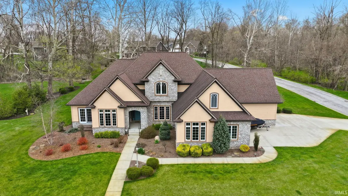 3669 E Greystone Drive, Warsaw, IN 46582 - #1