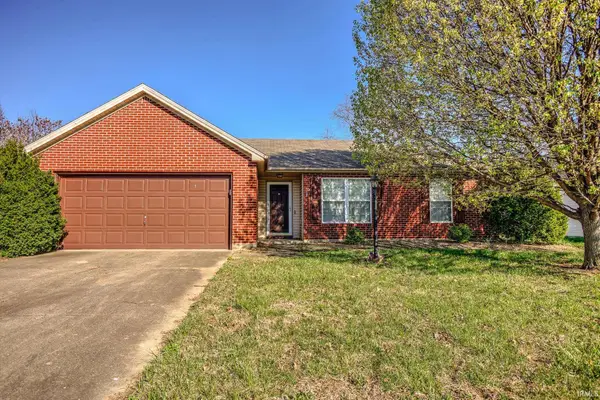 1916 Seasons Ridge Boulevard, Evansville, IN 47715