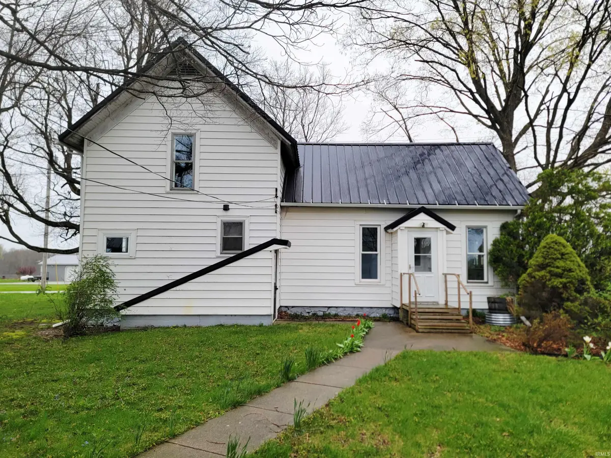 325 W Us Highway 6, Albion, IN 46701 - #1