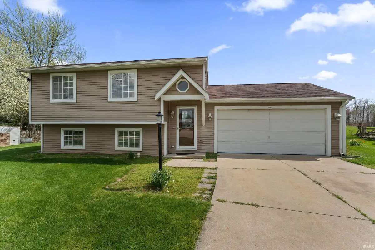 507 Buffalo Court, Nappanee, IN 46550 - #1