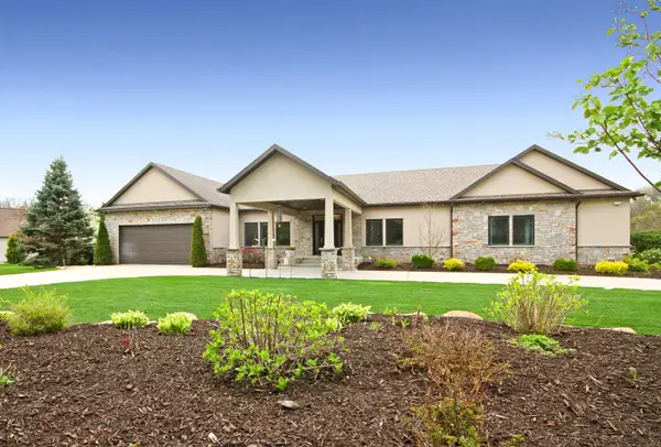 53303 Nadine Street, South Bend, IN 46637