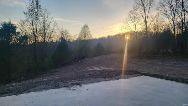 2500 Coal Mine Road, Bloomfield, IN 47424