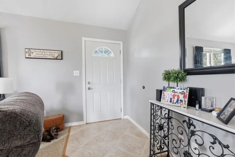 174 S 950 E, Greentown, IN 46936 - #3