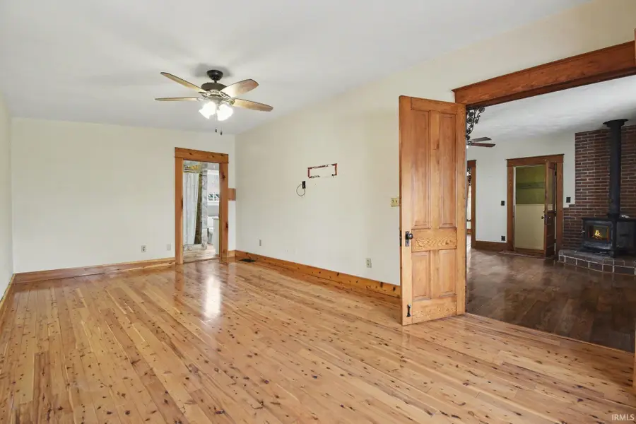 219 W Dewey Street, Bremen, IN 46506 - #2