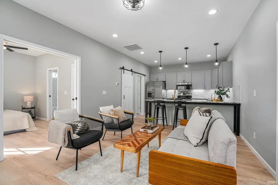 102 S Seventh Street, Pierceton, IN 46562 - #2