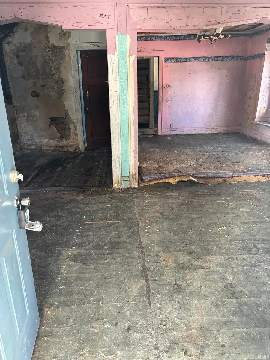 625 E Dubail Avenue, South Bend, IN 46613 | Joyful Living by BHGRE