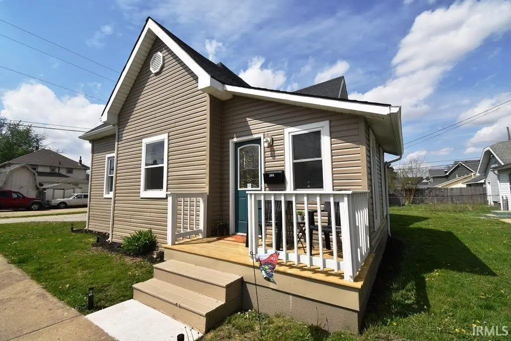 208 W Jefferson Street, Frankfort, IN 46041 - #1