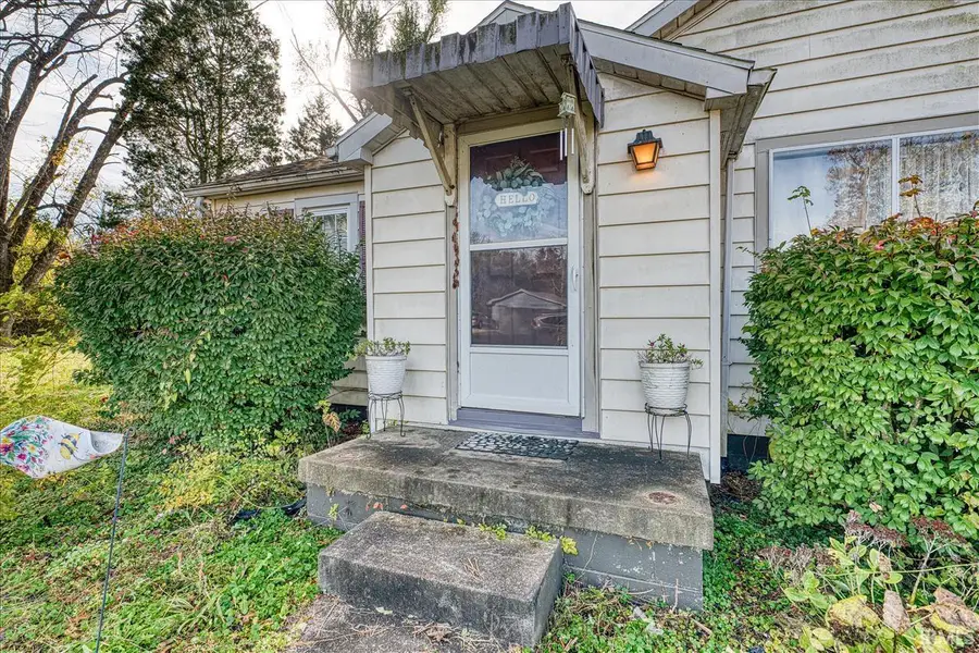 1003 E Heerdink Avenue, Evansville, IN 47711 - #3